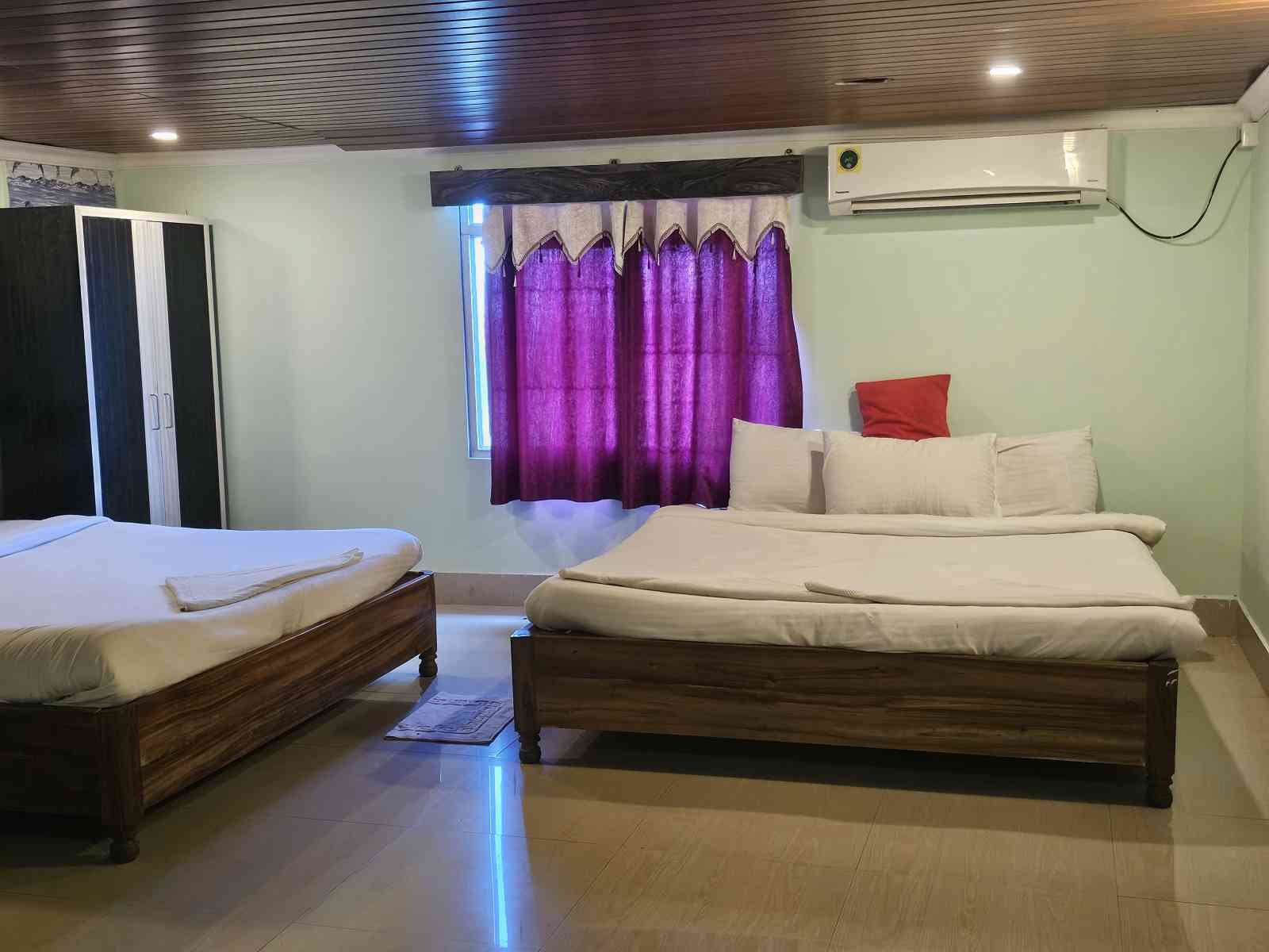 Lake-View Suite
